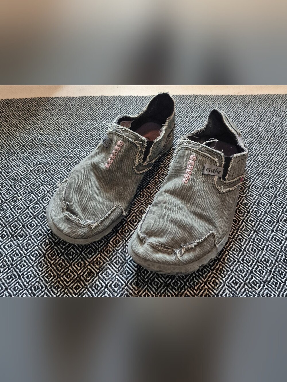 Cushe Women's Slip On Shoes Size 9